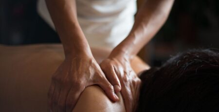 Manipolazioni massaggio decontratturante