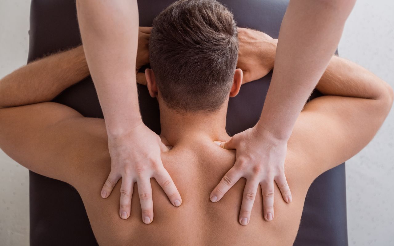 Come massaggiare muscoli della schiena